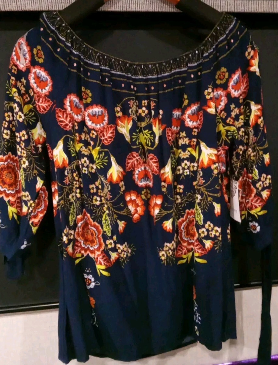 Late August Sz Medium New With tags Woman’s Shirt With Tie Sleeves