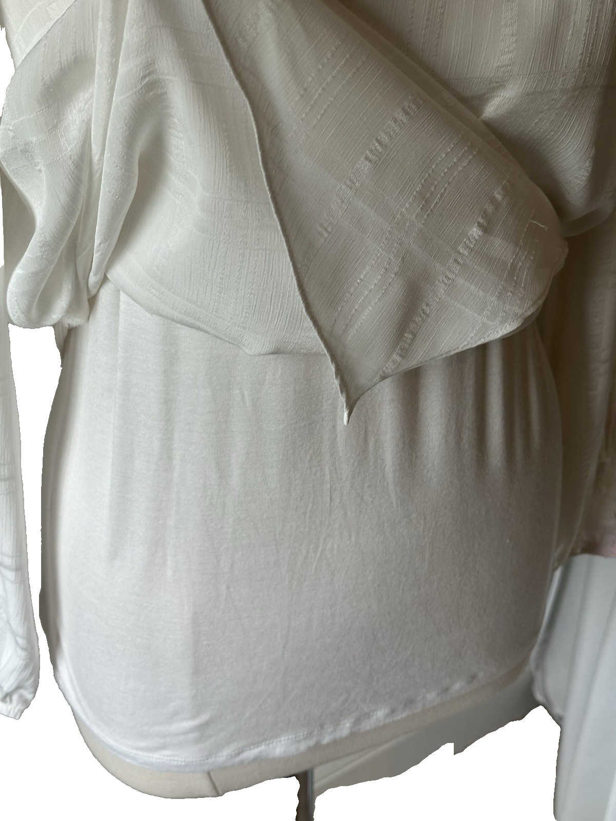 NEW DIRECTIONS M Lined Blouse Tone-on-Tone White Windowpane L/S Bateau Neckline