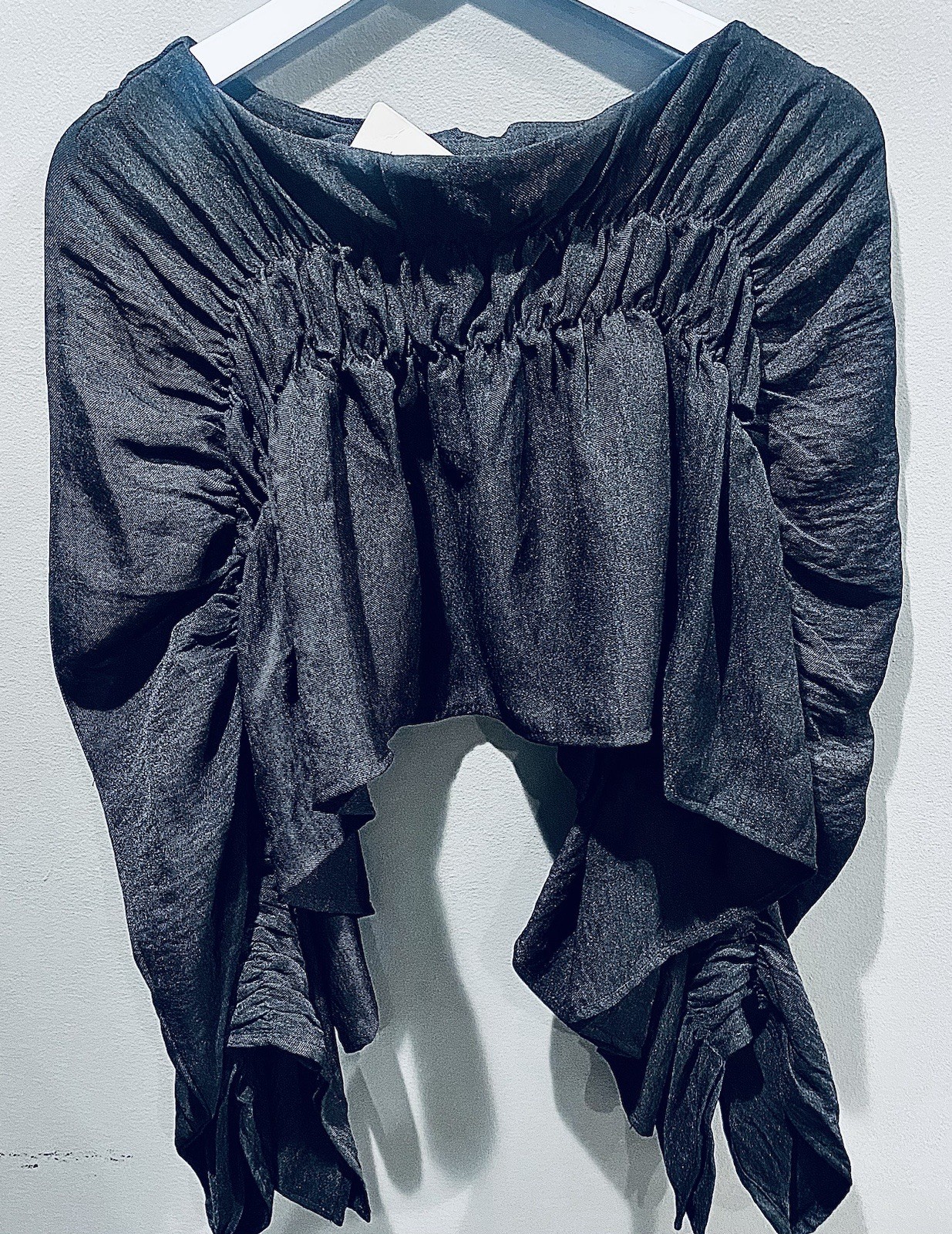 Women’s Black Ruffled Ruched Cropped Top Oversized Bell Ruched Sleeves NWT Sz S