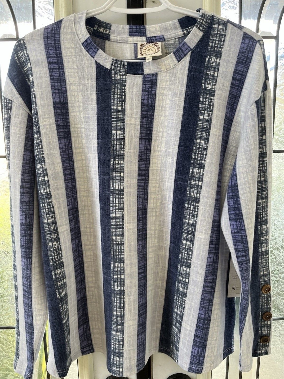 New Truself Women’s Top Dark/Light Blue Vertical Stripes Long Sleeves Size Med