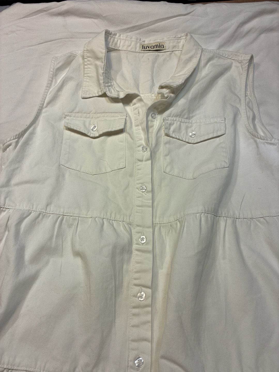Luvamia White Sleeveless Tiered Button Down Top with Frayed Hem Size 2XL