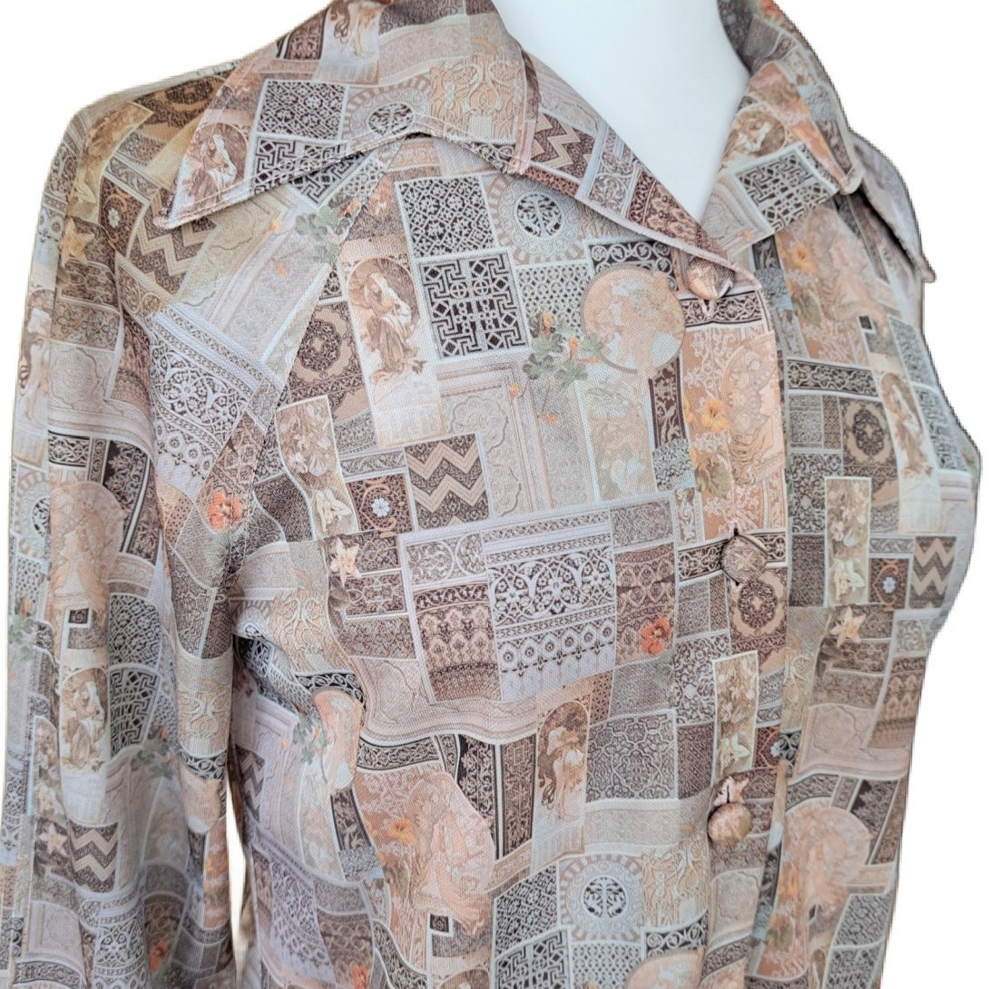 Vintage 70s Mucha Button Down Top Spread Collar S/M Novelty Retro Wearable Art