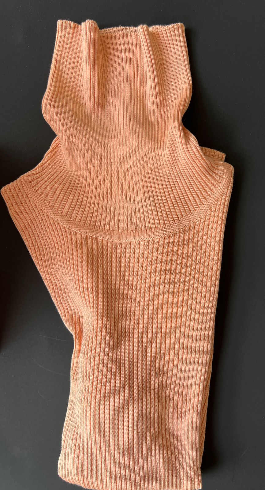 Henri Bendel Classics Silk Ribbed Sleeveless Turtleneck Shell Apricot NWT Size L