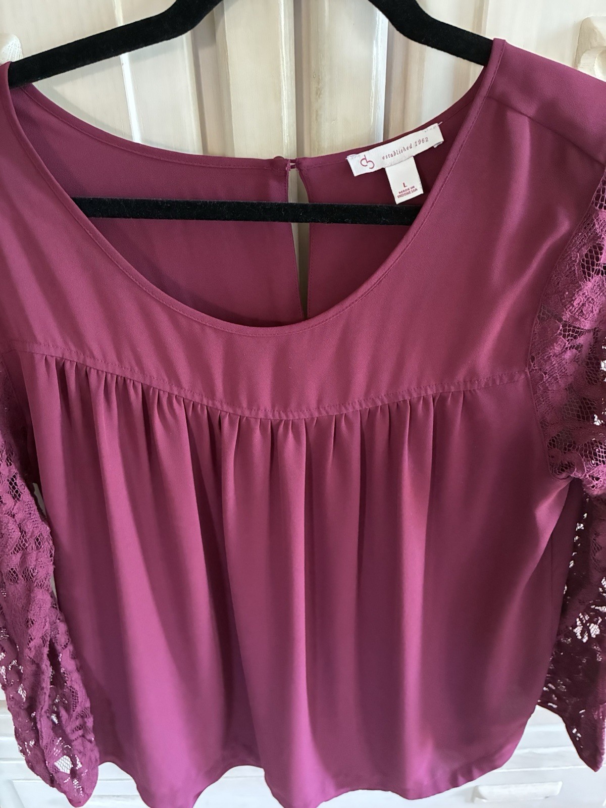Babydoll Flowy, Lacey Sleeve Bd Established 1962 Burgundy Top Size L