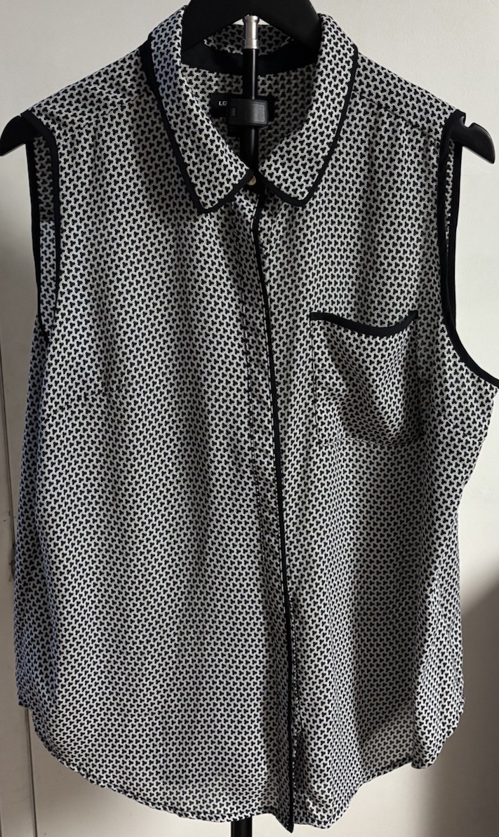 Liz Claiborne Button Down Blouse