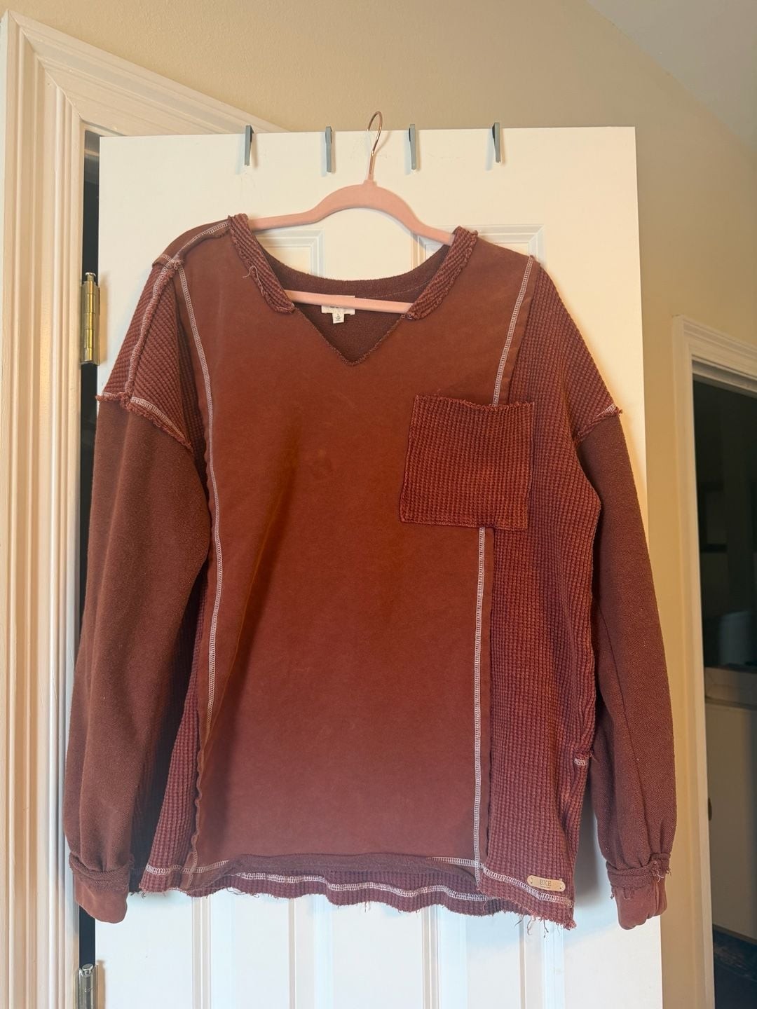BKE Women’s Patchwork Waffle Knit Long Sleeve V-Neck Top with Chest Pocket