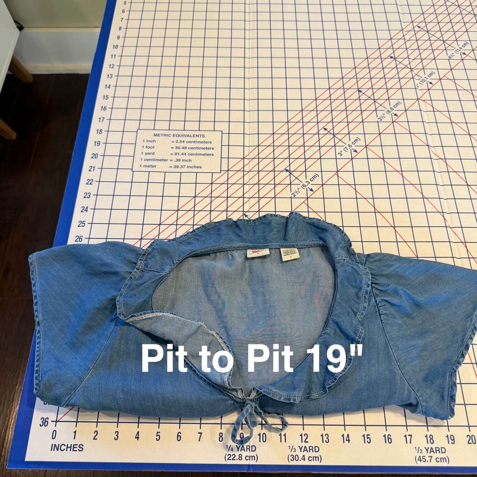 Levi’s Mylene Blouse Womens Medium Blue Denim Ruffle Tie Front Cottagecore Boho