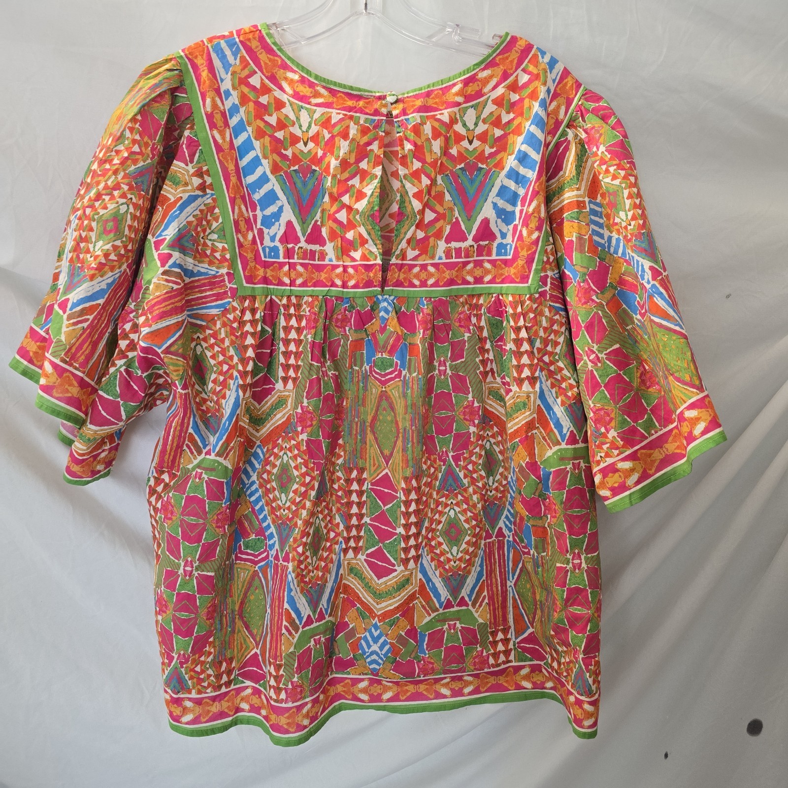 Avara Nadia Multicolor Printed Top Boho-chic Size XL NWT Keyhole Back