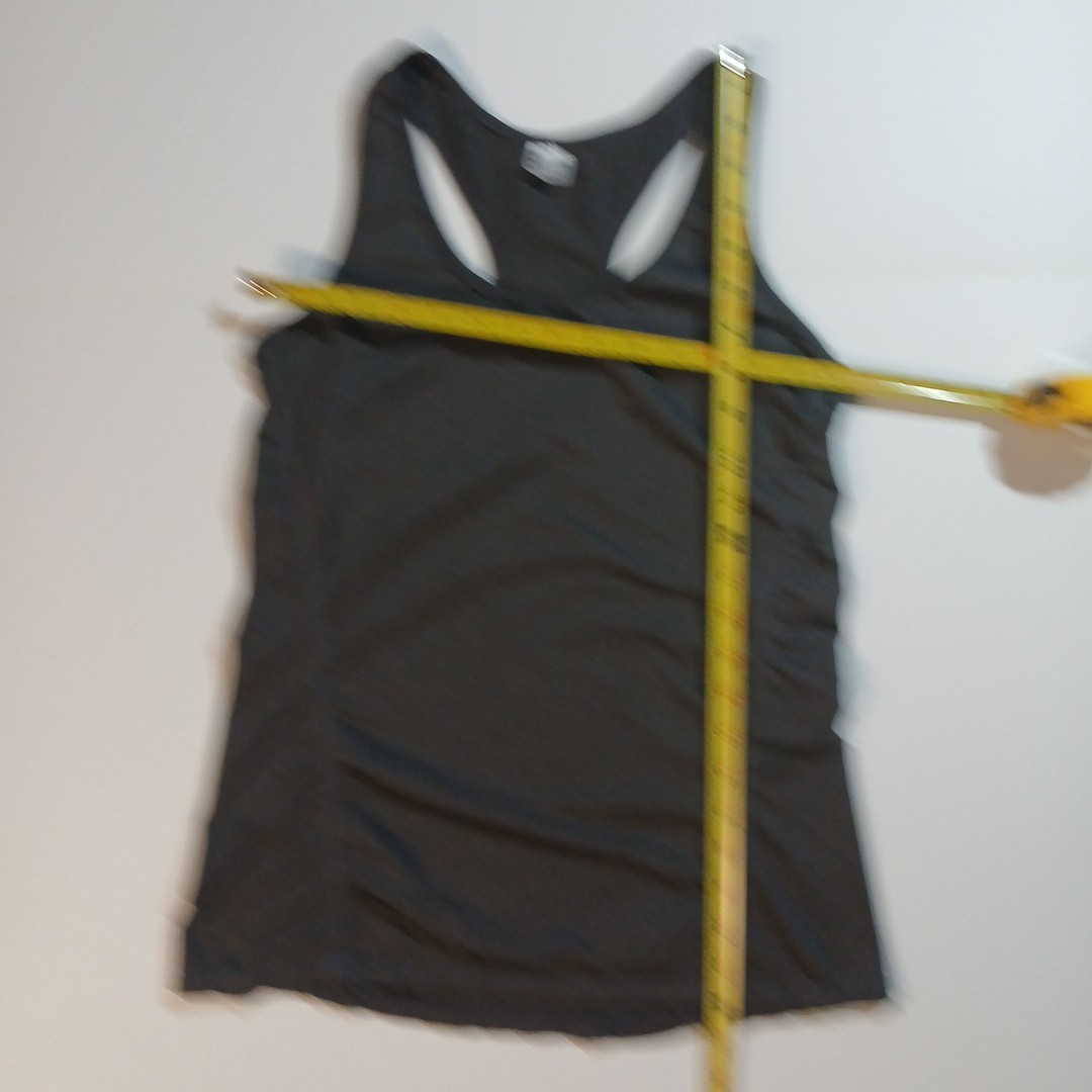 Neleus women’s size large gray tank top reflective super soft and stretchy