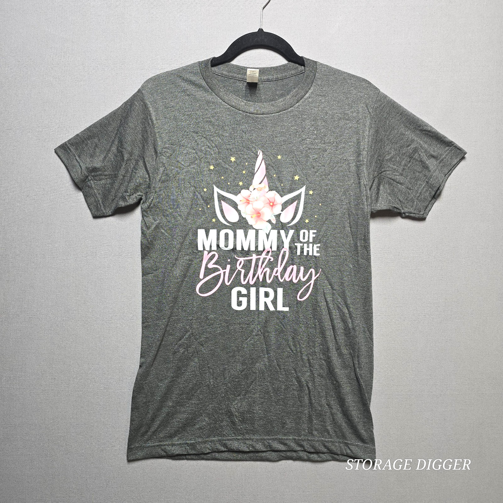 Tultex Women’s Mommy Of The Birthday Girl Print Gray T-Shirt Size S, Mexico