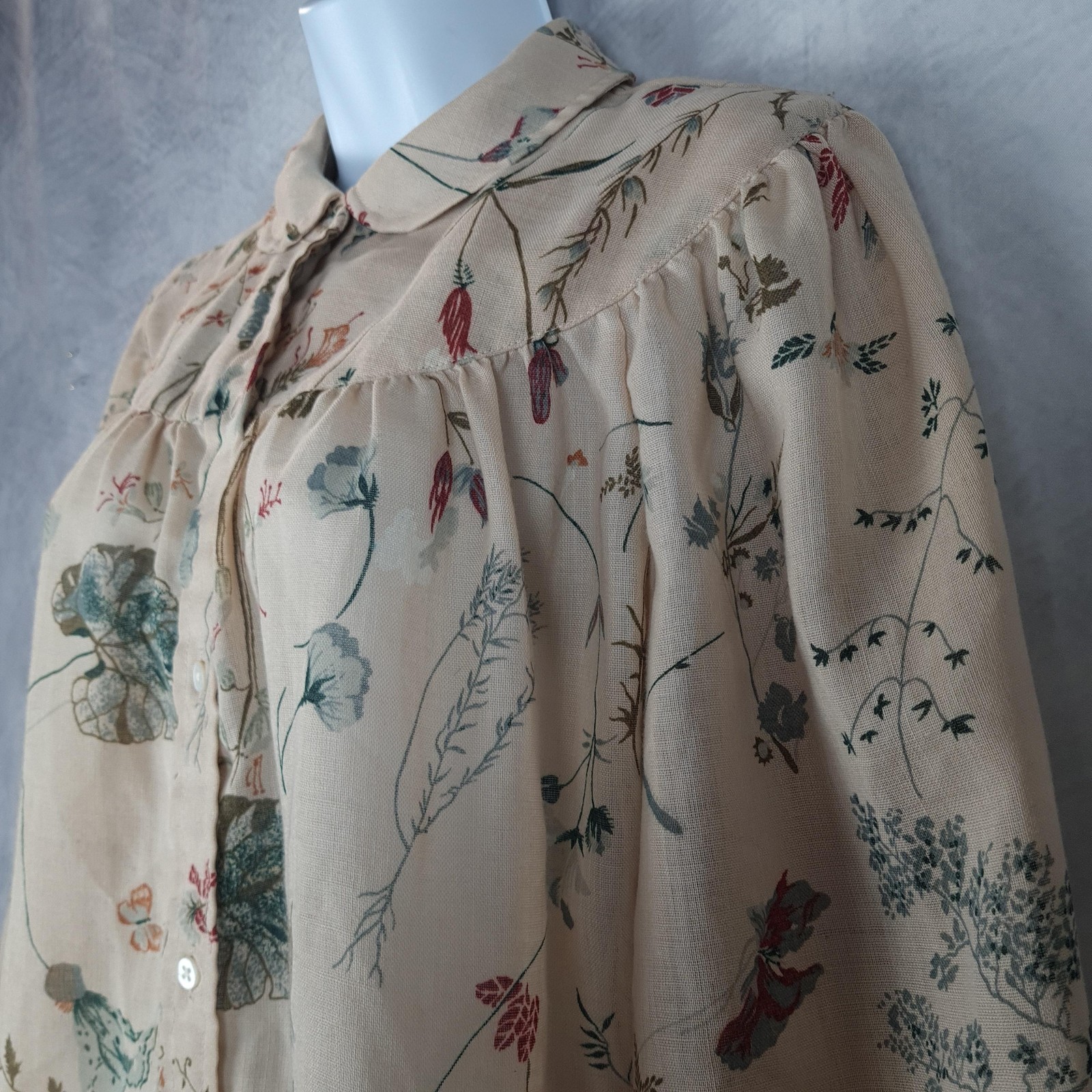 Vintage Evan Picone Blouse Womens Large Beige Floral Puff Sleeve Sheer Cottage