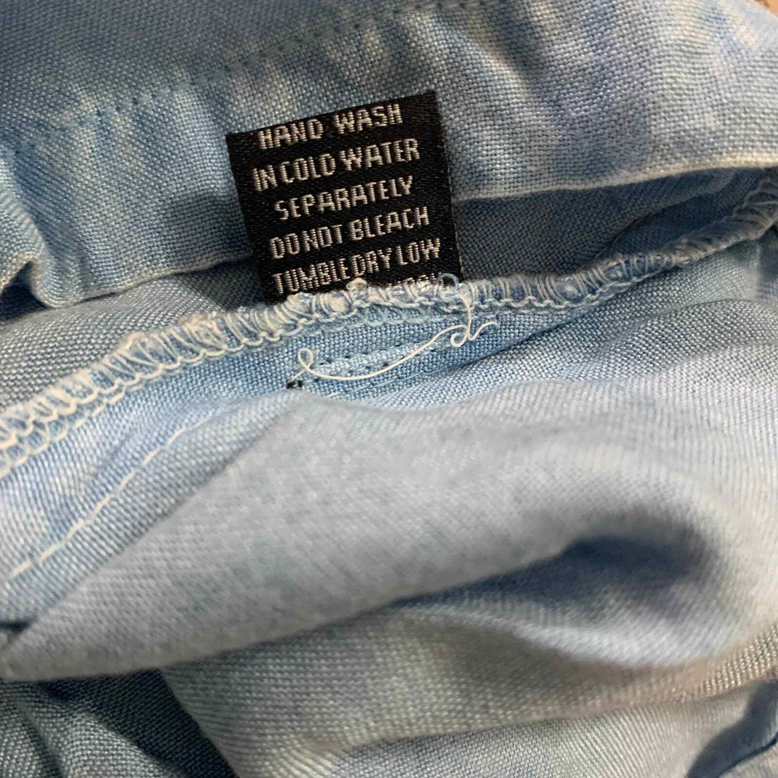Style Envy Shirt Womens Size Large Blue Chambray Bleach Wash Button Front*