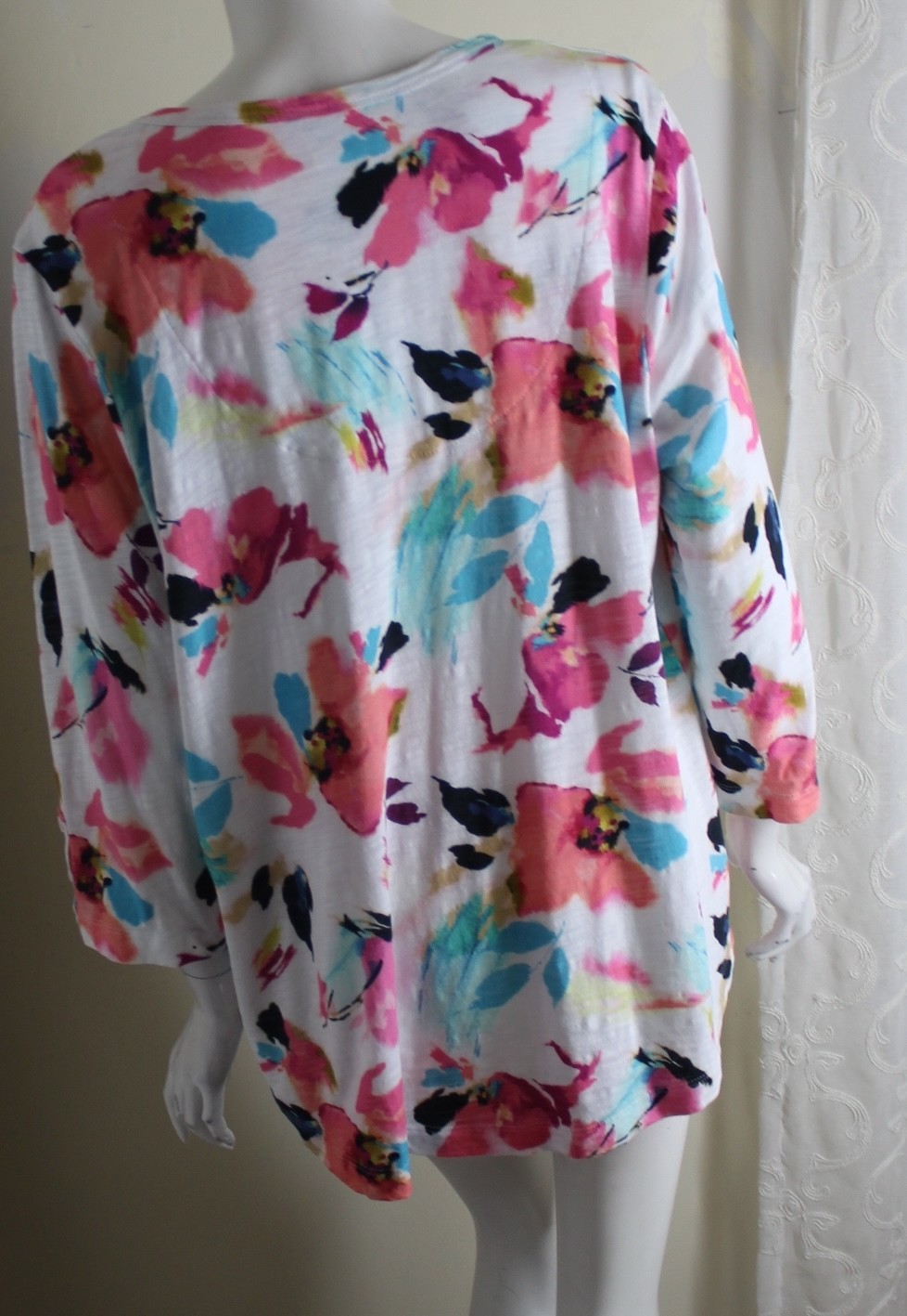 Chico’s Sz 3 XL Watercolor Floral Pink Blue V-Neck Cotton Blouse Shirt Top Funky