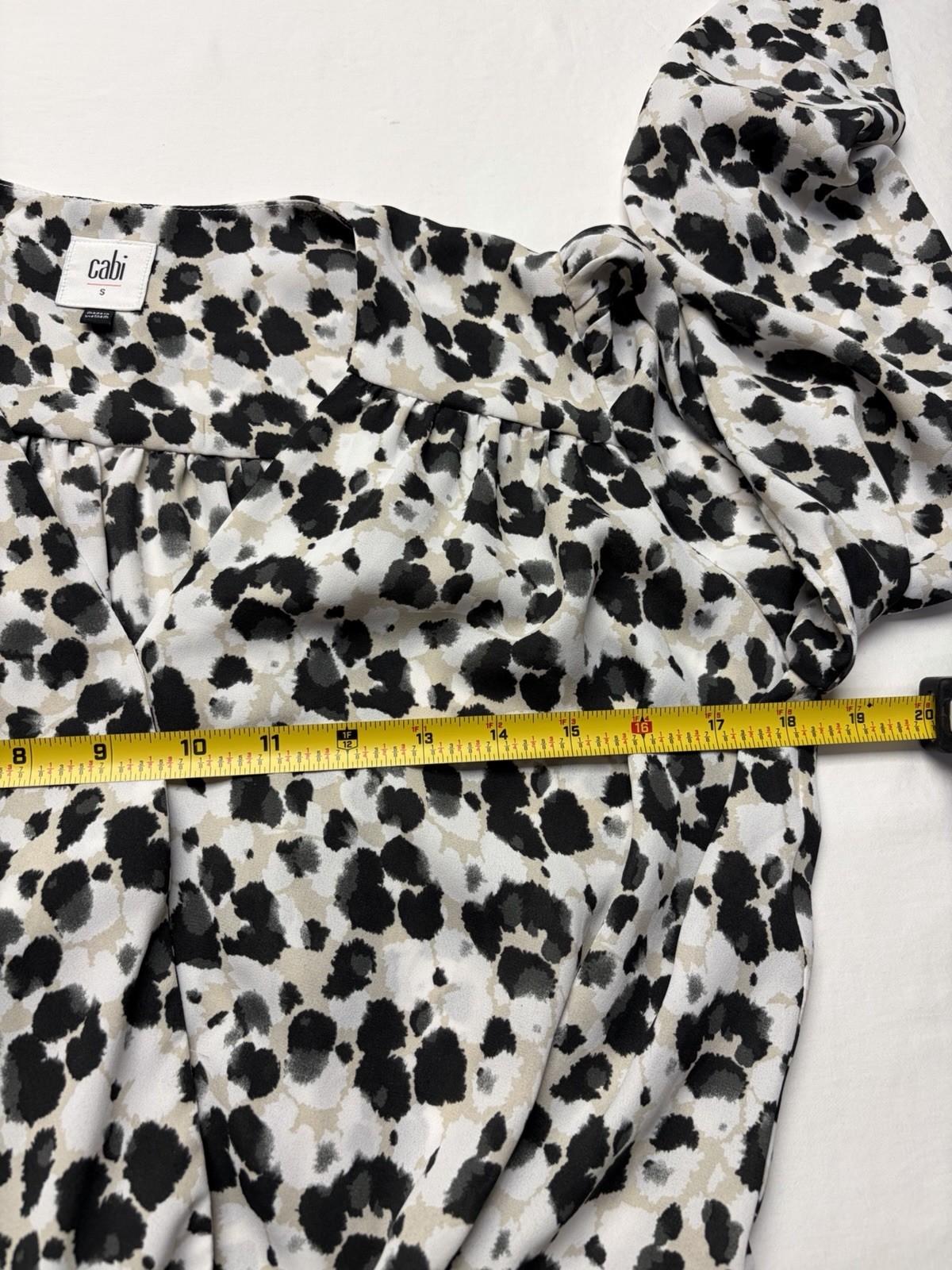 Cabi Blouse Women’s S Spotted Long Sleeve Cream White Black Gray