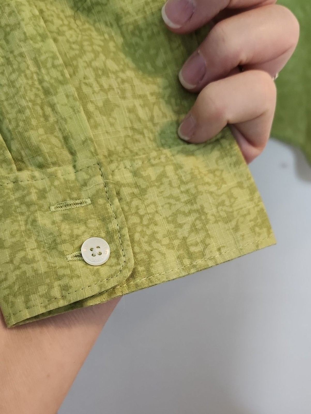 Eddie Bauer Women’s Green Summer Office Button-Up Blouse Shirt Sz L 100% Cotton