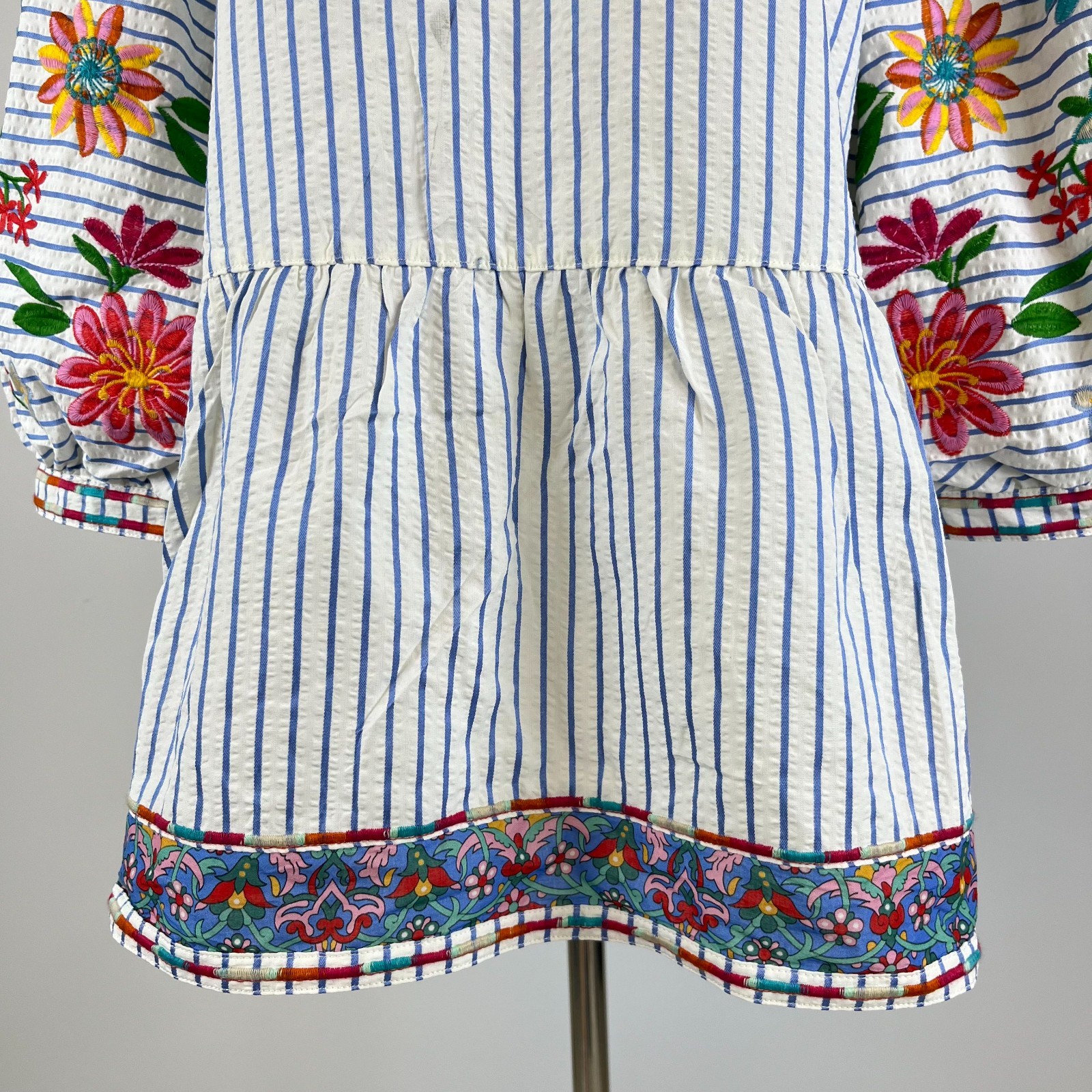 NWOT John Mark Embroidered Floral Stripe 3/4 Sleeves Top Blouse Shirt Size L