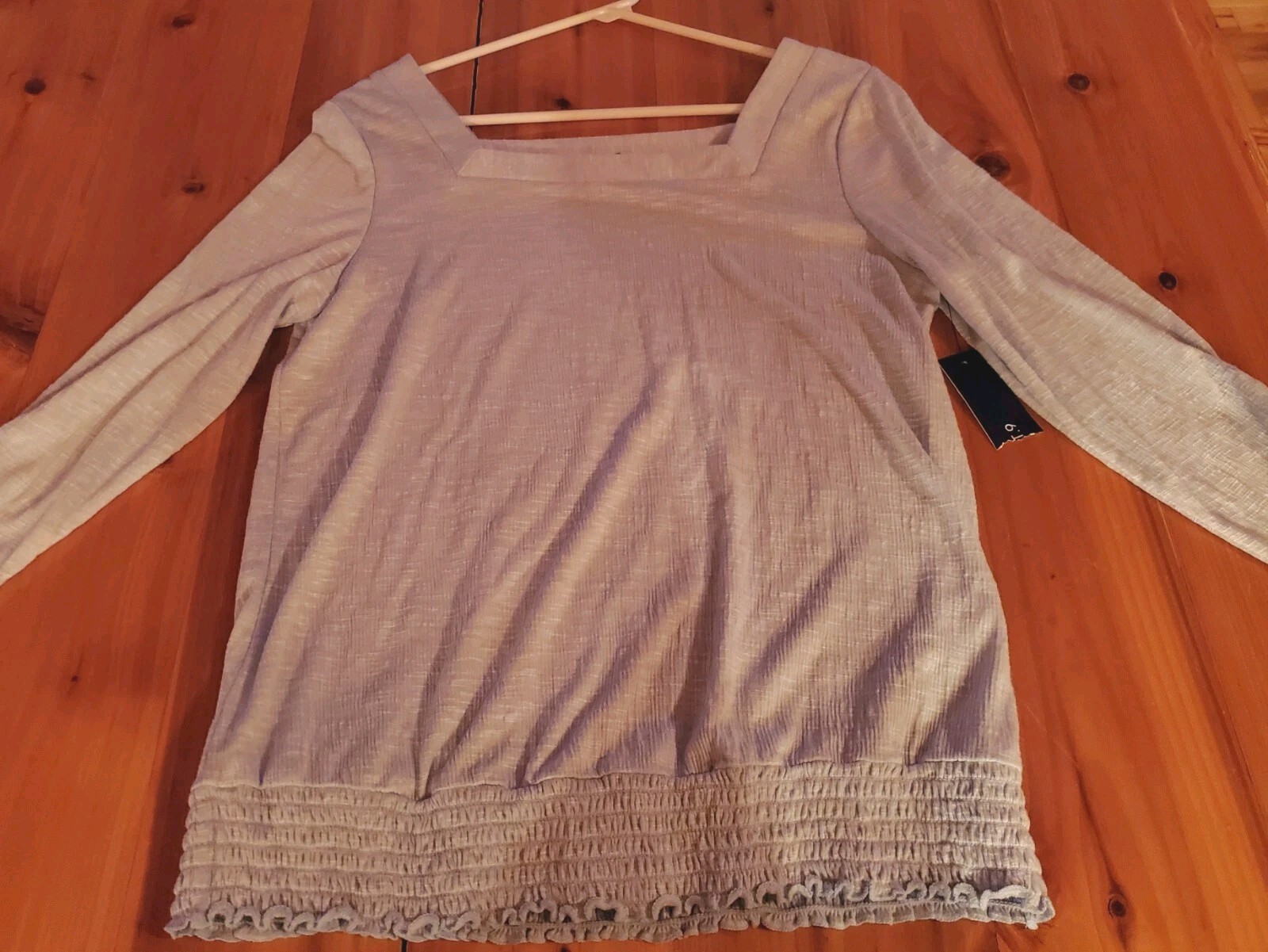 Apt 9 Women’s Baby Blue Lightweight Shirt W) 3/4 Sleeves-Size Medium-NWT