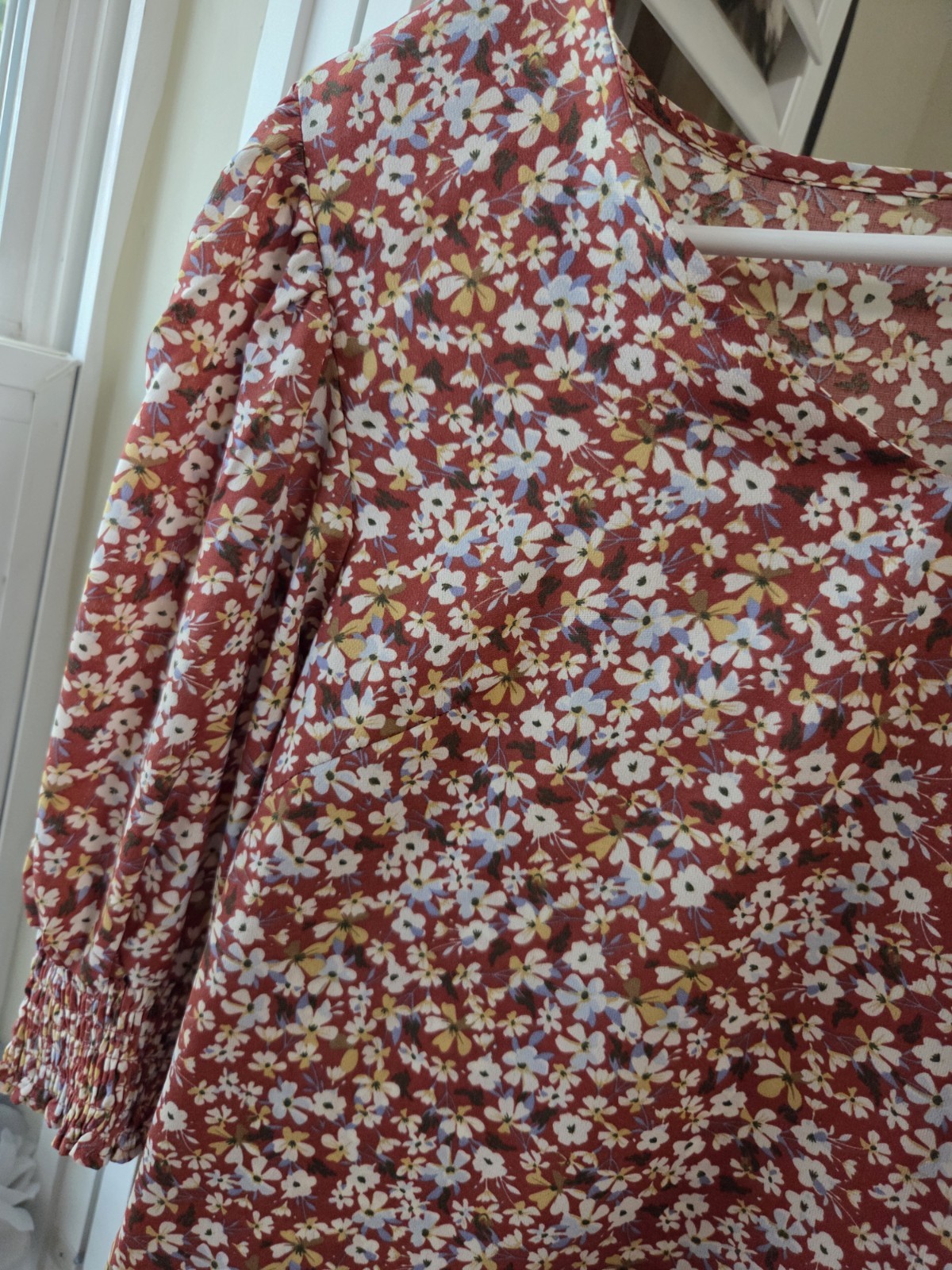Ladies Multicolor Ditsy Floral Print Shirred Puff Sleeves Blouse Medium