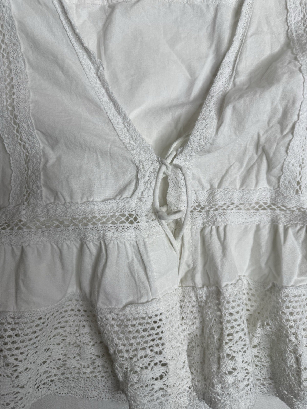 Altar’d State Women’s White Cotton Lace Crochet V-Neck Tie Front Blouse L Hippie
