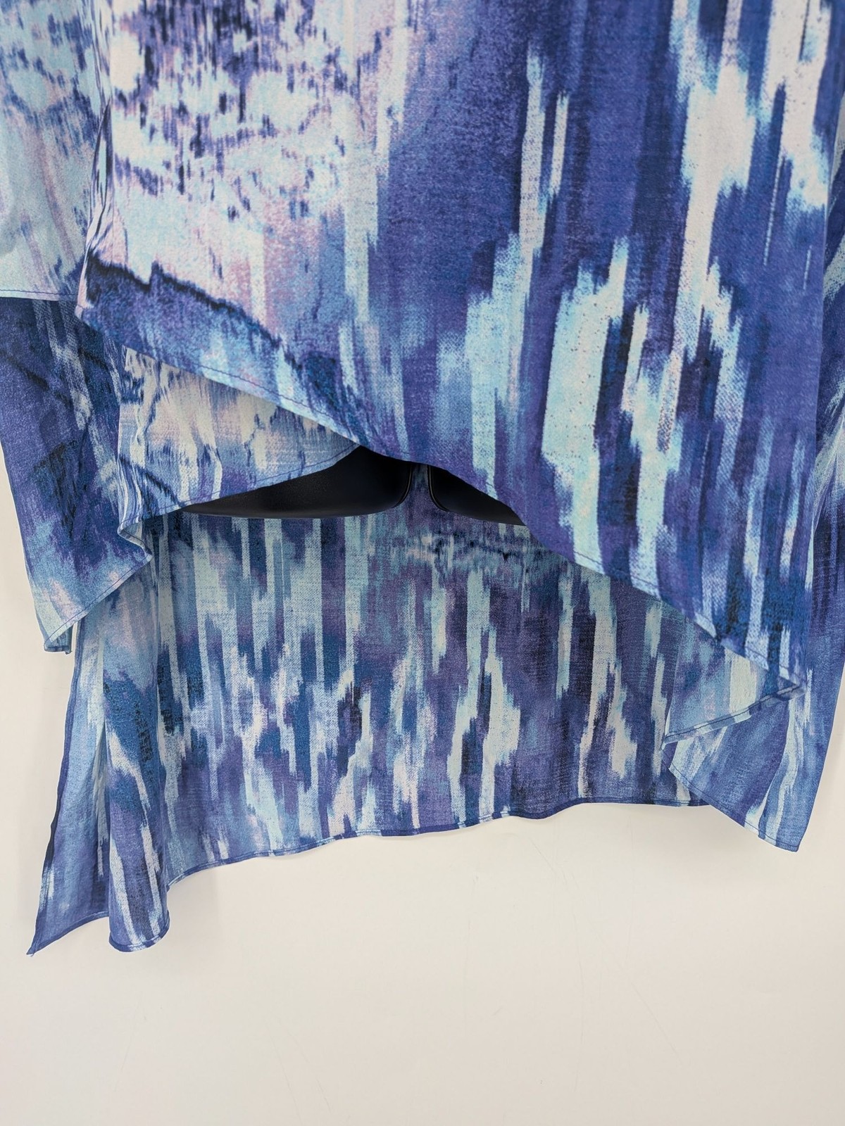 Abstract Floral Layered Tunic Top Sequin Asymmetrical Hem Artsy Resort Large