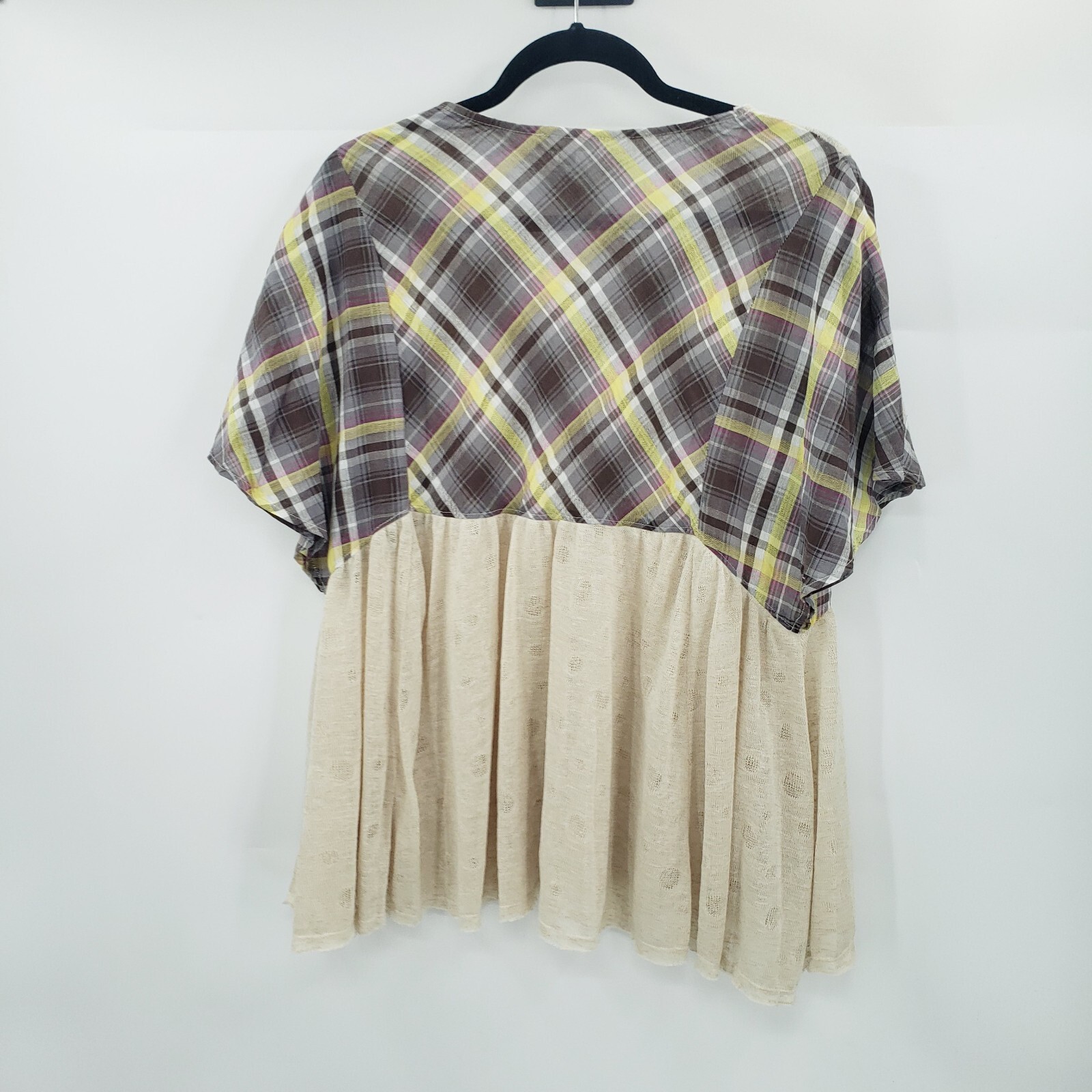 Oddy Short Sleeve Knit Blouse Womens Small Plaid Cream Mixed Media Top