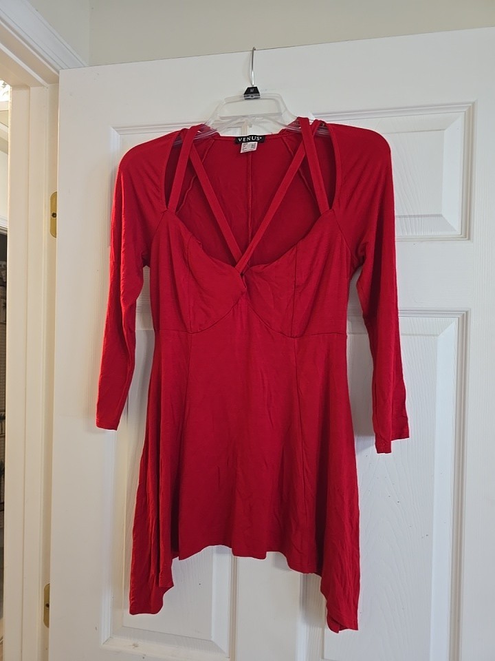 Venus Womans Tunic Top Red Solid Small Rayon 3/4 Sleeve V Neck Pullover
