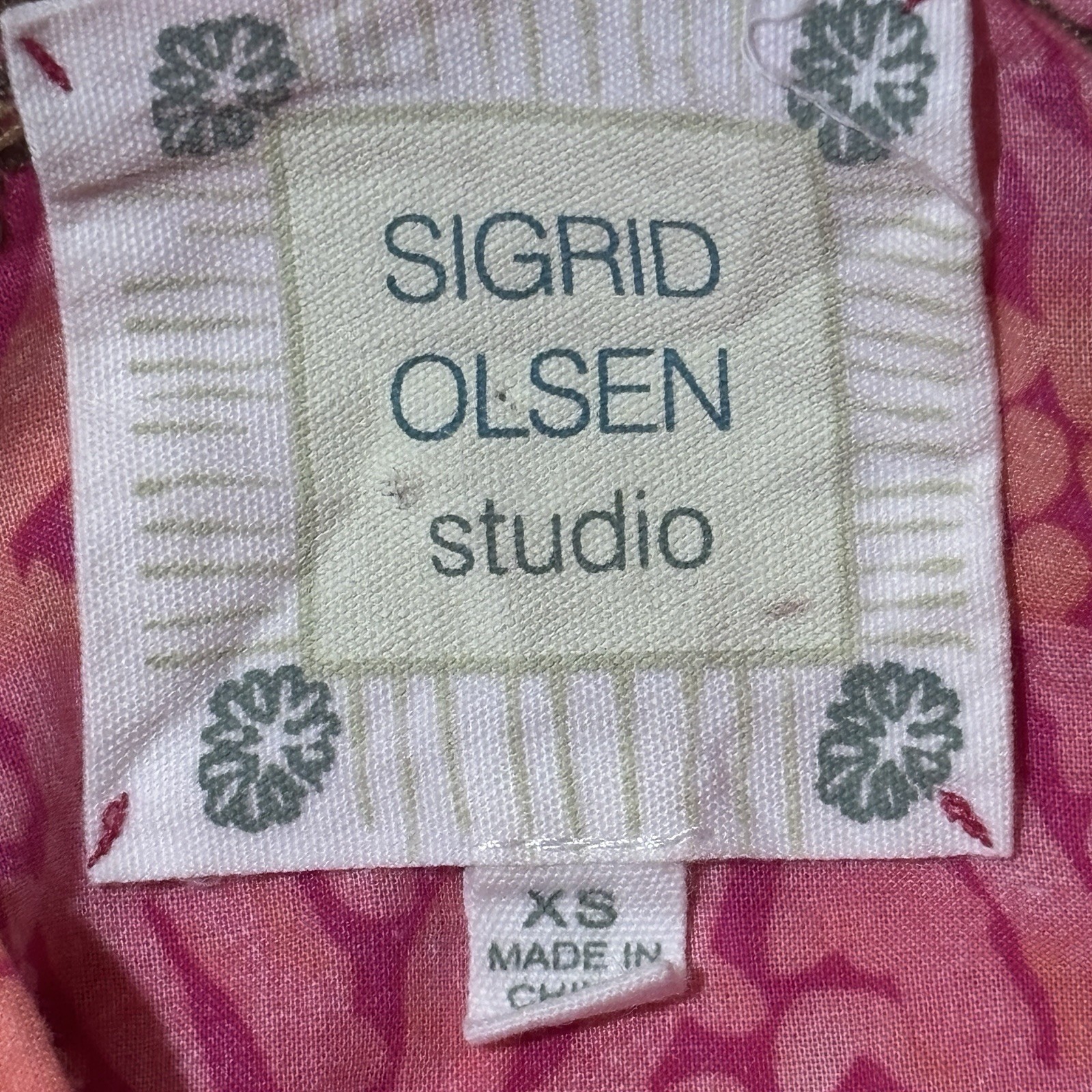 SIGRID OLSEN Top Women Sz XS Pink Embroidery Sequin Asian Kurta Inspired Tunic
