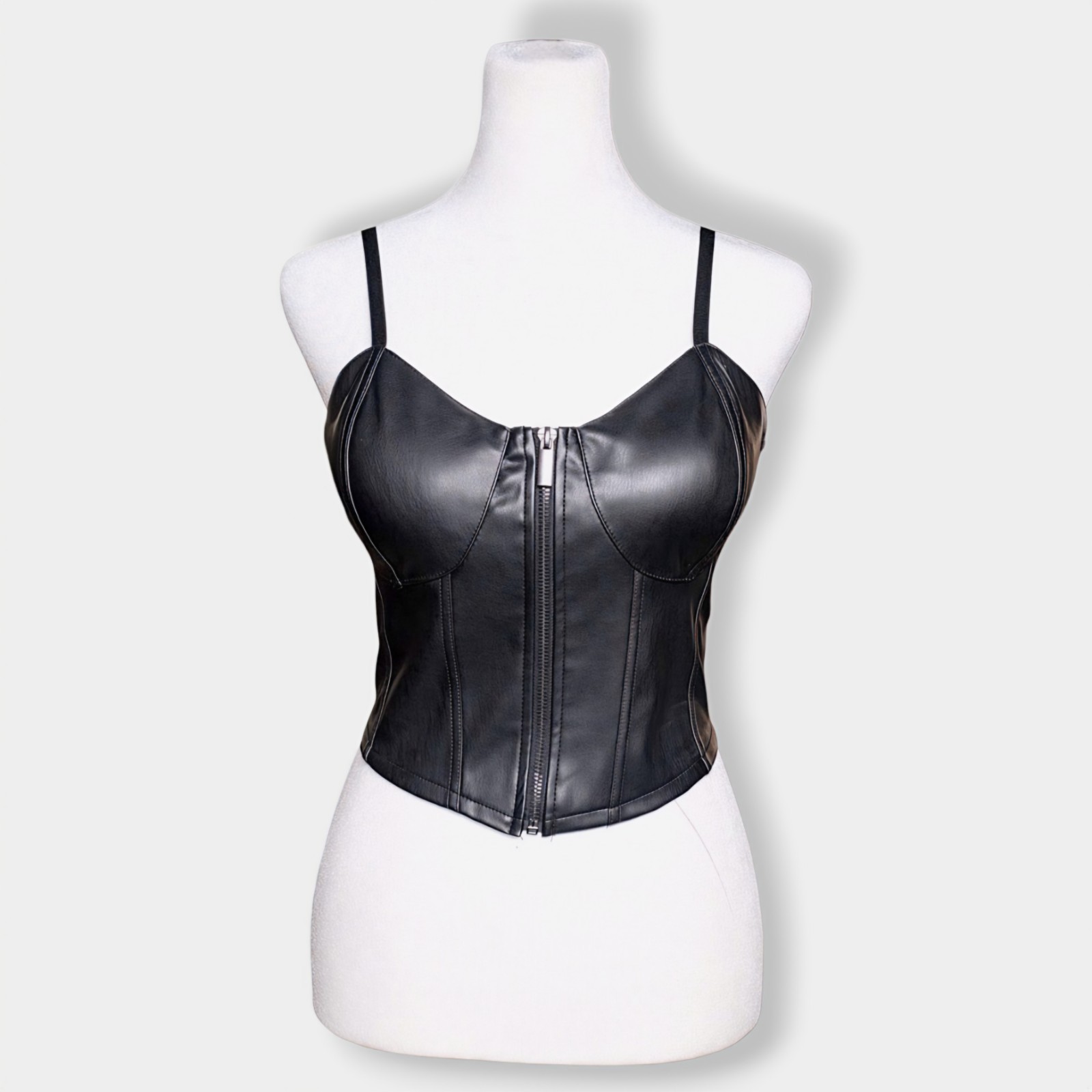 No Boundaries NWOT Women’s Black Leather Front Zip Bustier Top Size Medium