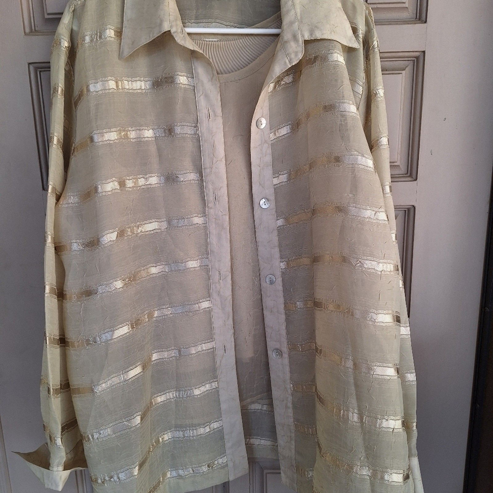 Collection by Connie 2Pc Top SzXL Lined Tank W Over Shirt Creme Silky Shiny Nice