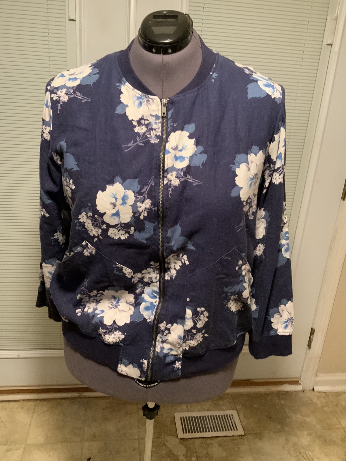 Woman Within Plus Size Jacket (22/24) Blue/White Floral 55% Linen 45% Rayon