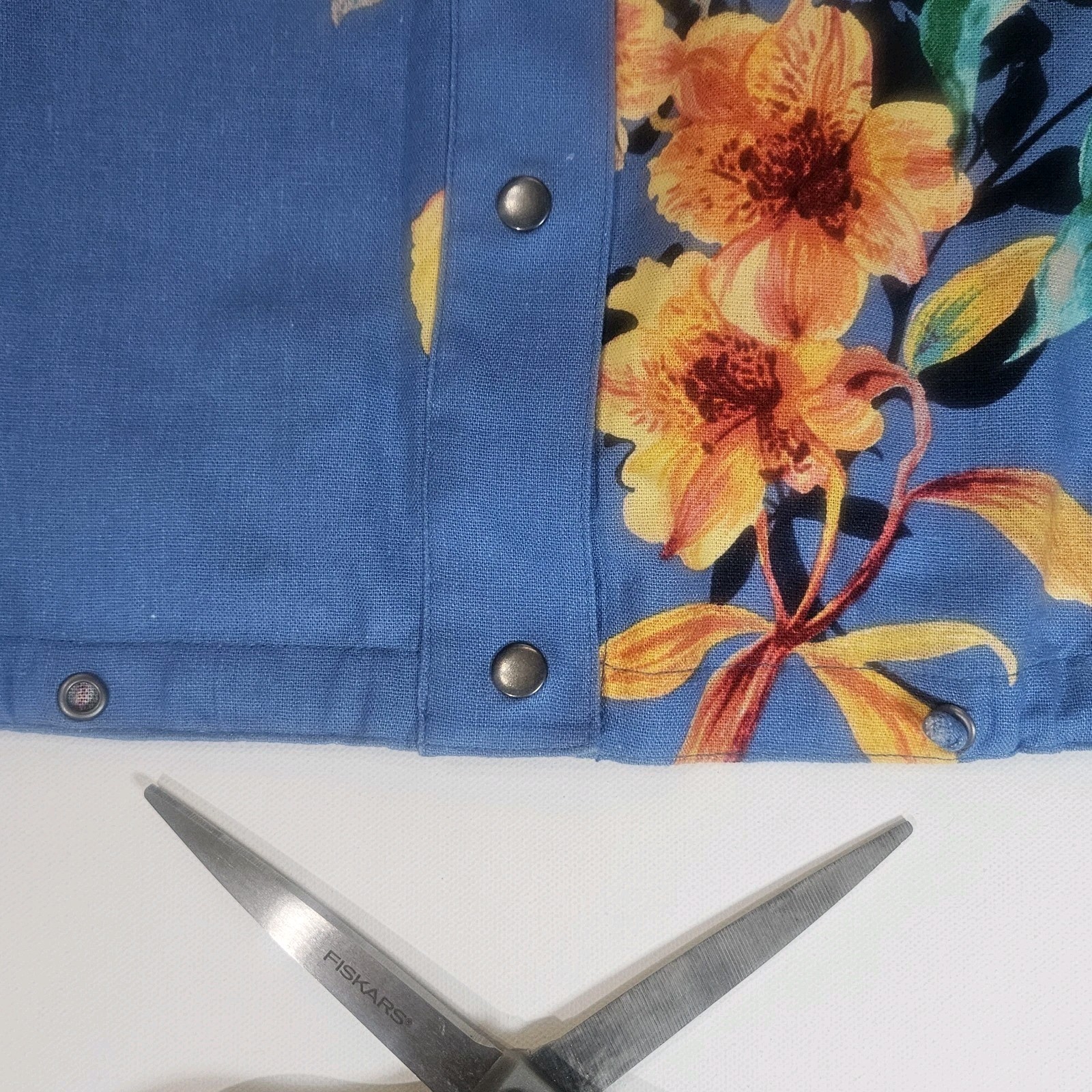 Chicos Design Silk Top Womens Large Blue Multicolor Lantern Print Button Down