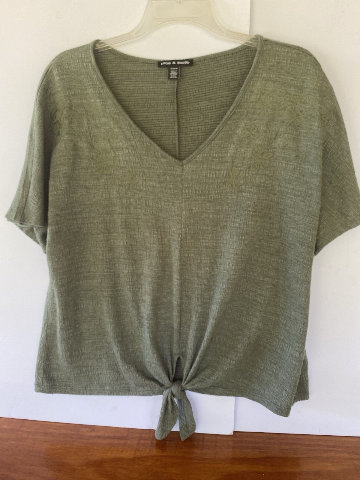 Cable & Gauge Pullover Blouse Top Raglan V-Neck Short Sleeves Green Women’s M