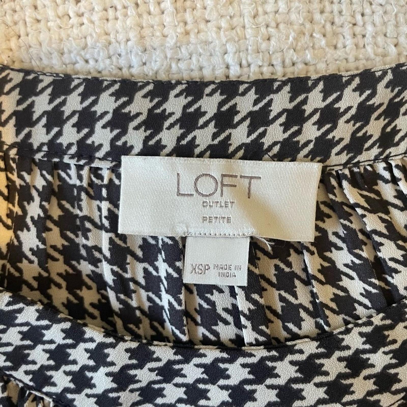 LOFT Houndstooth career shirt pleated chest with gold tone buttons