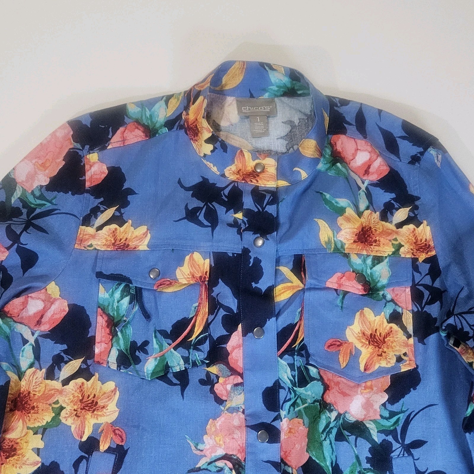Chicos Design Silk Top Womens Large Blue Multicolor Lantern Print Button Down