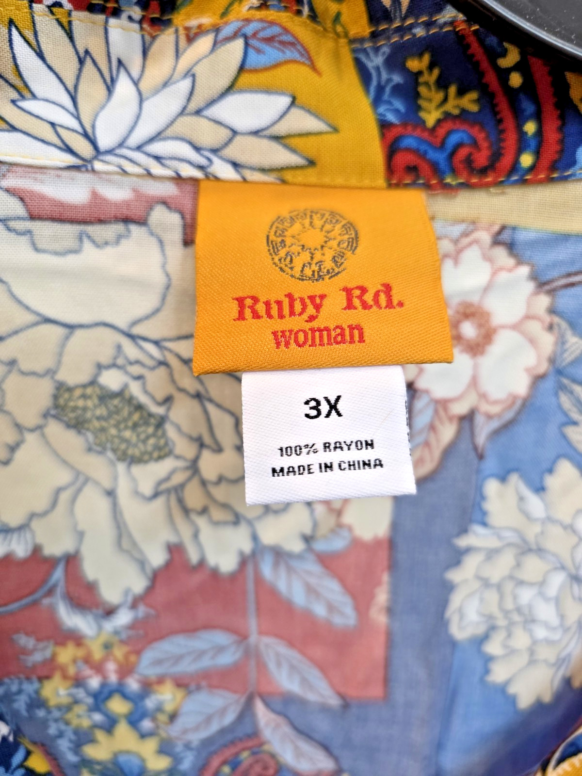 Ruby Rd. Woman Multicolor Floral Rayon Woven Collared Button Front Tunic Plus 3X
