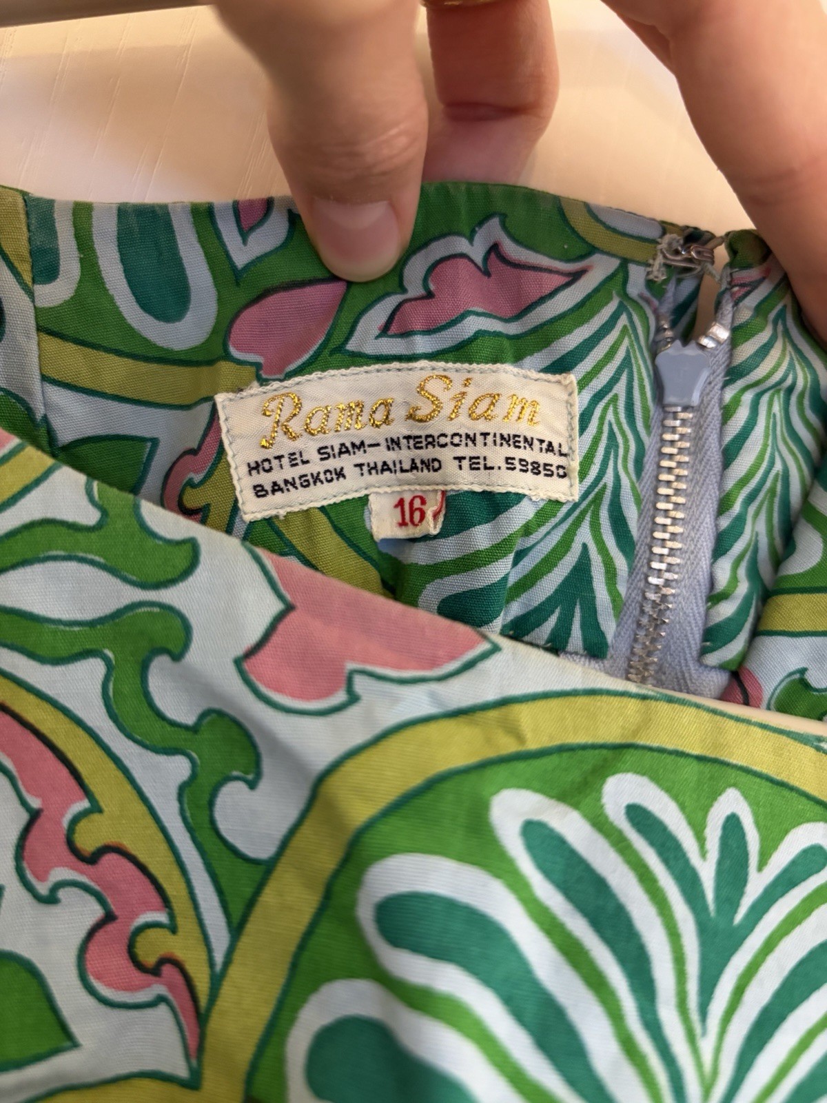 Vintage 1960s Rama Siam Bangkok Thailand Blouse Top Hotel Siam Size 16