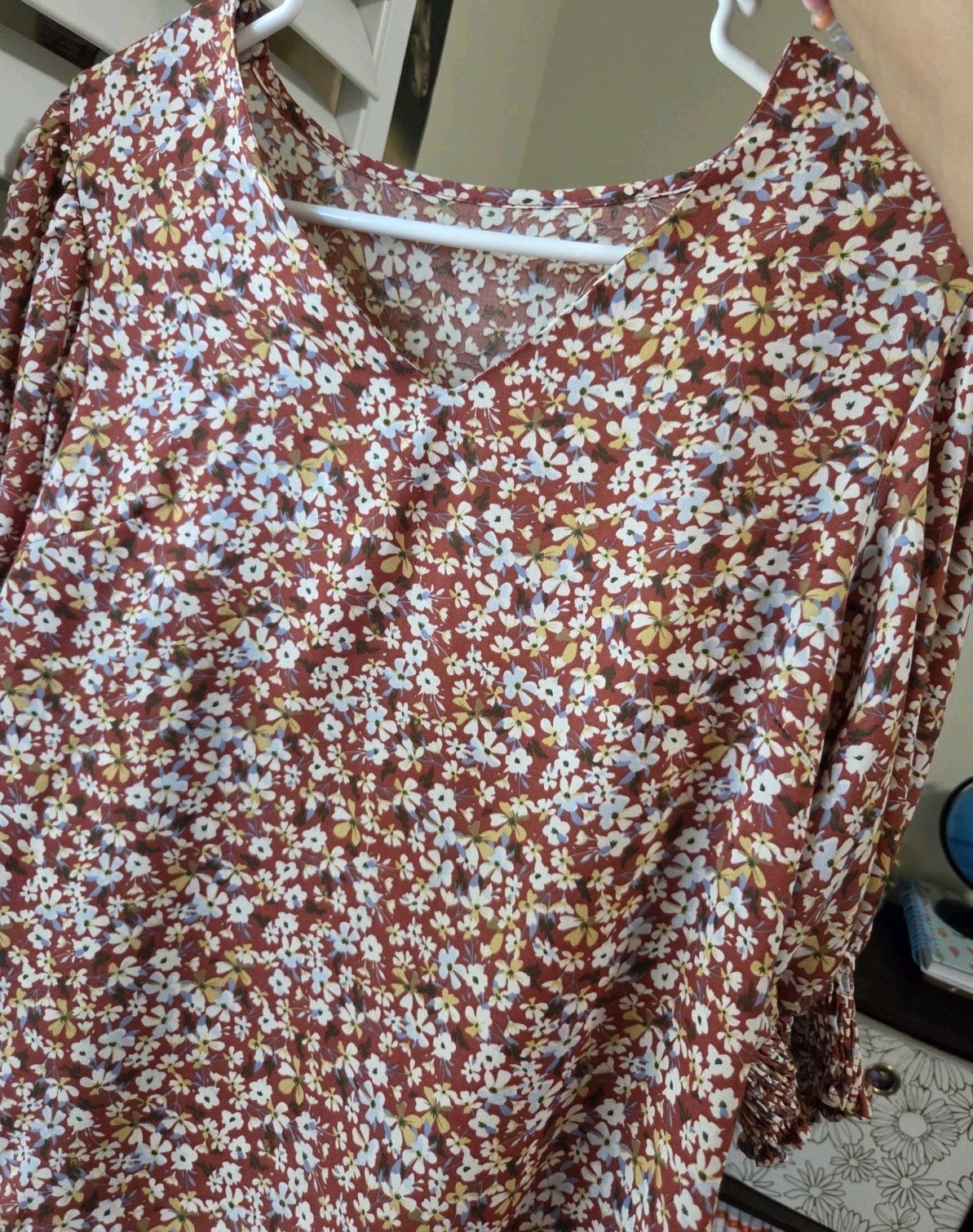 Ladies Multicolor Ditsy Floral Print Shirred Puff Sleeves Blouse Medium