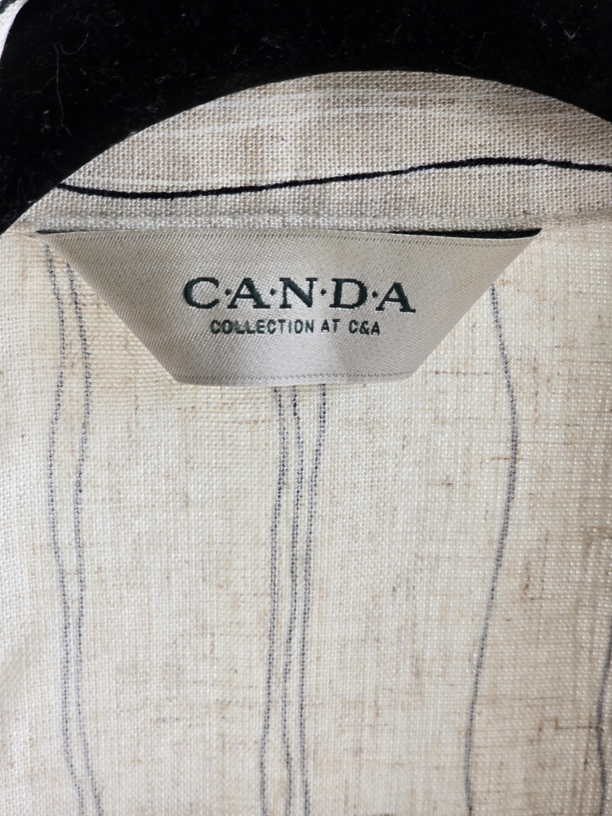 C.A.N.D.A Collection Of C&A Striped Women’s Beige Button-Up Shirt Sz L.