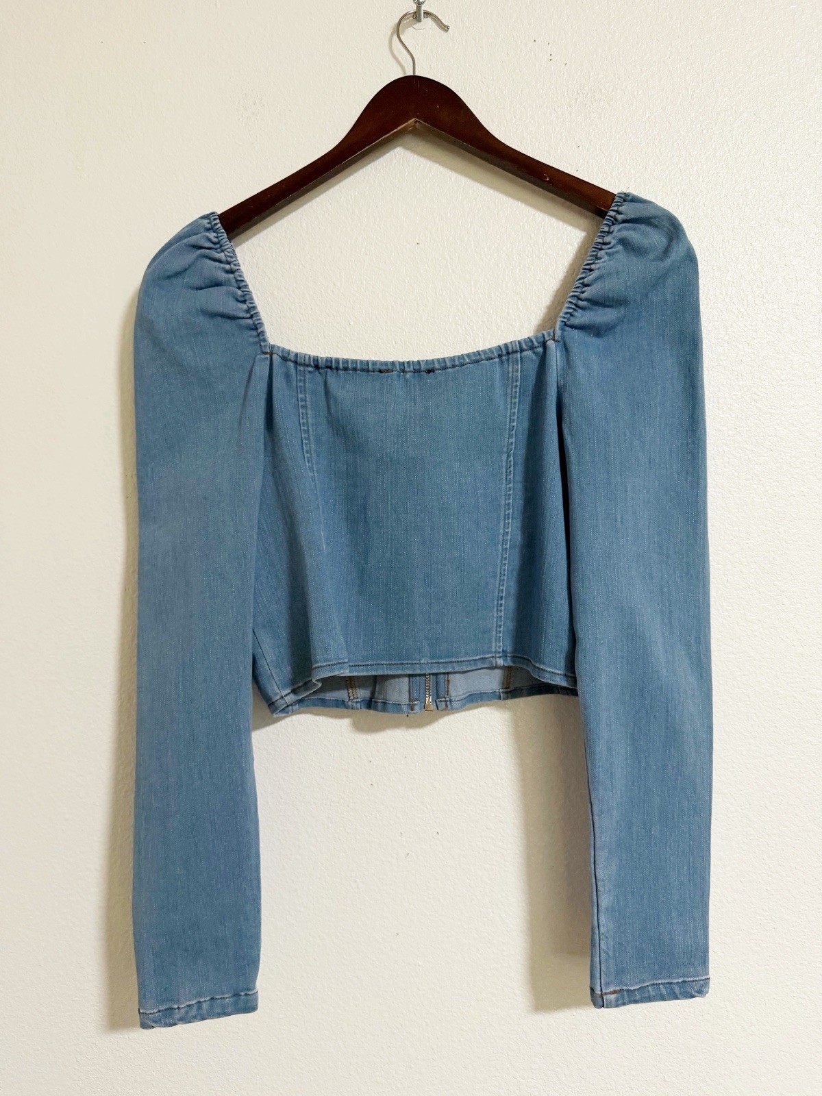 NEW Story On Denim Zip Up Crop Top Blue Size L