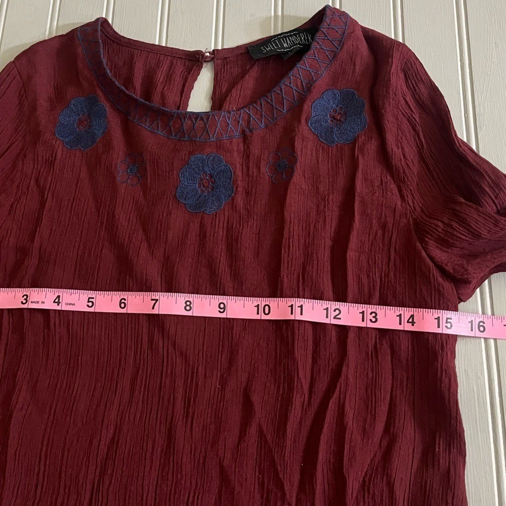 Sweet Wanderer Embroidered Bell Sleeve Blouse Womens Small Wine Red Blue Floral
