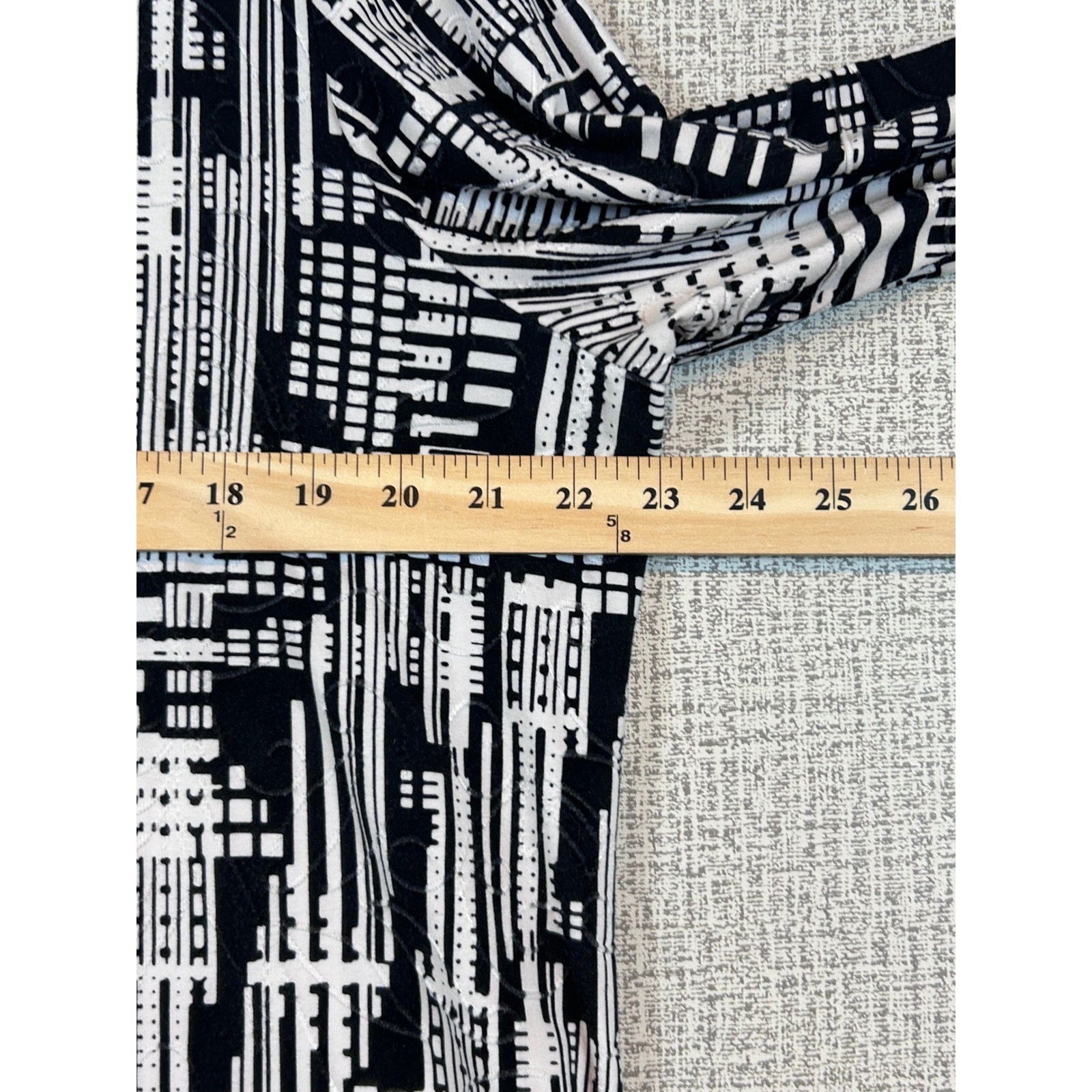 JM Collection Woman Black White Geometric Office 3/4 Sleeve Top Plus 1X Tunic