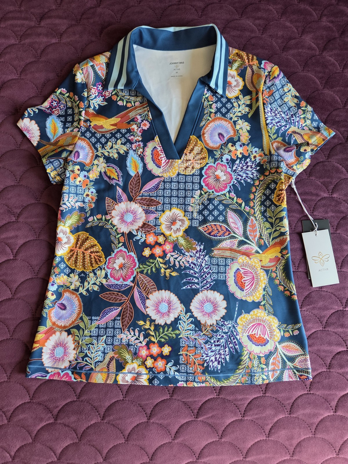 NWT JOHNNY WAS Active WILD BIRD Basic Polo Athletic Tee Size Medium