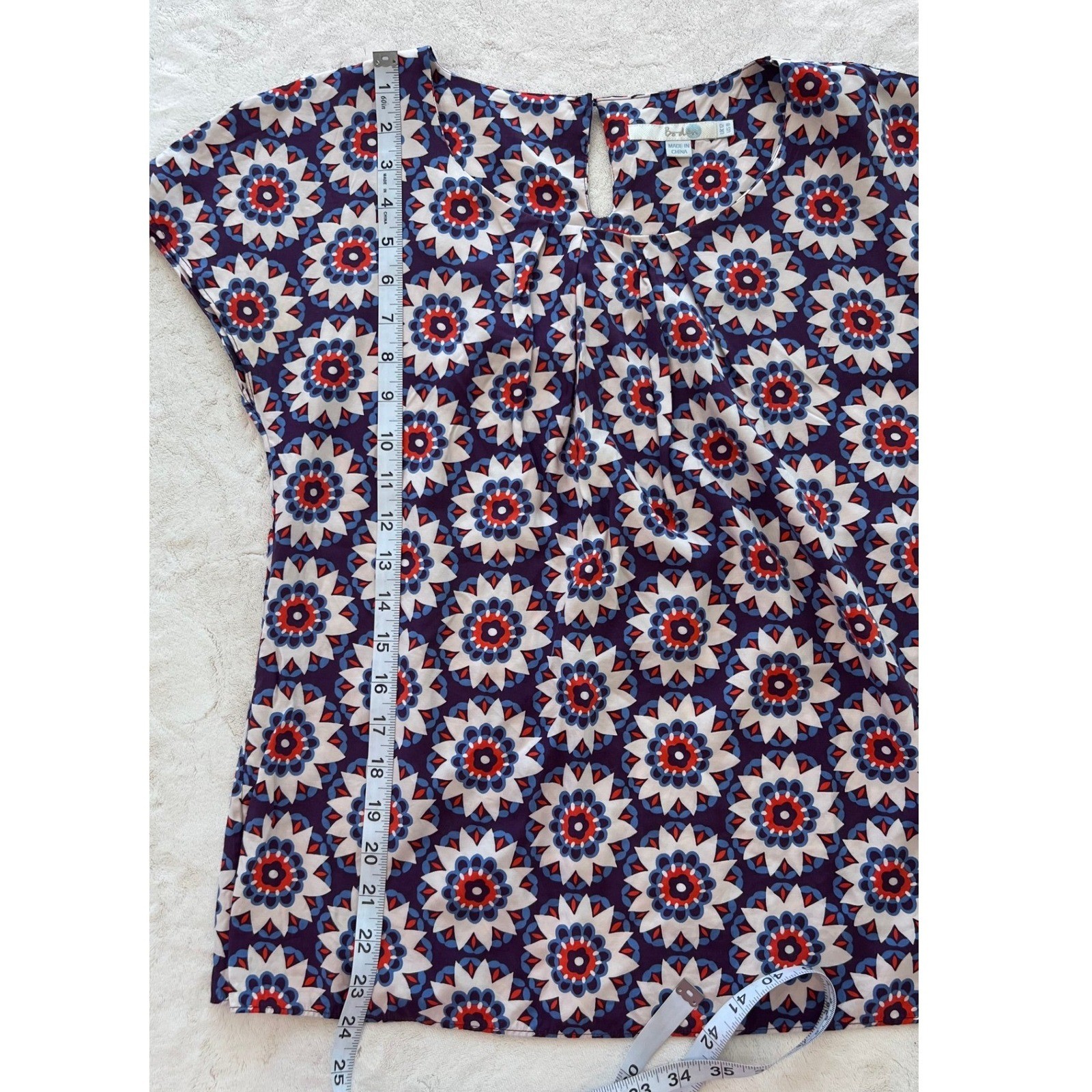 Boden Ravello Silk Blend Floral Medallion Blouse US 8 (fits like a 4) WA560