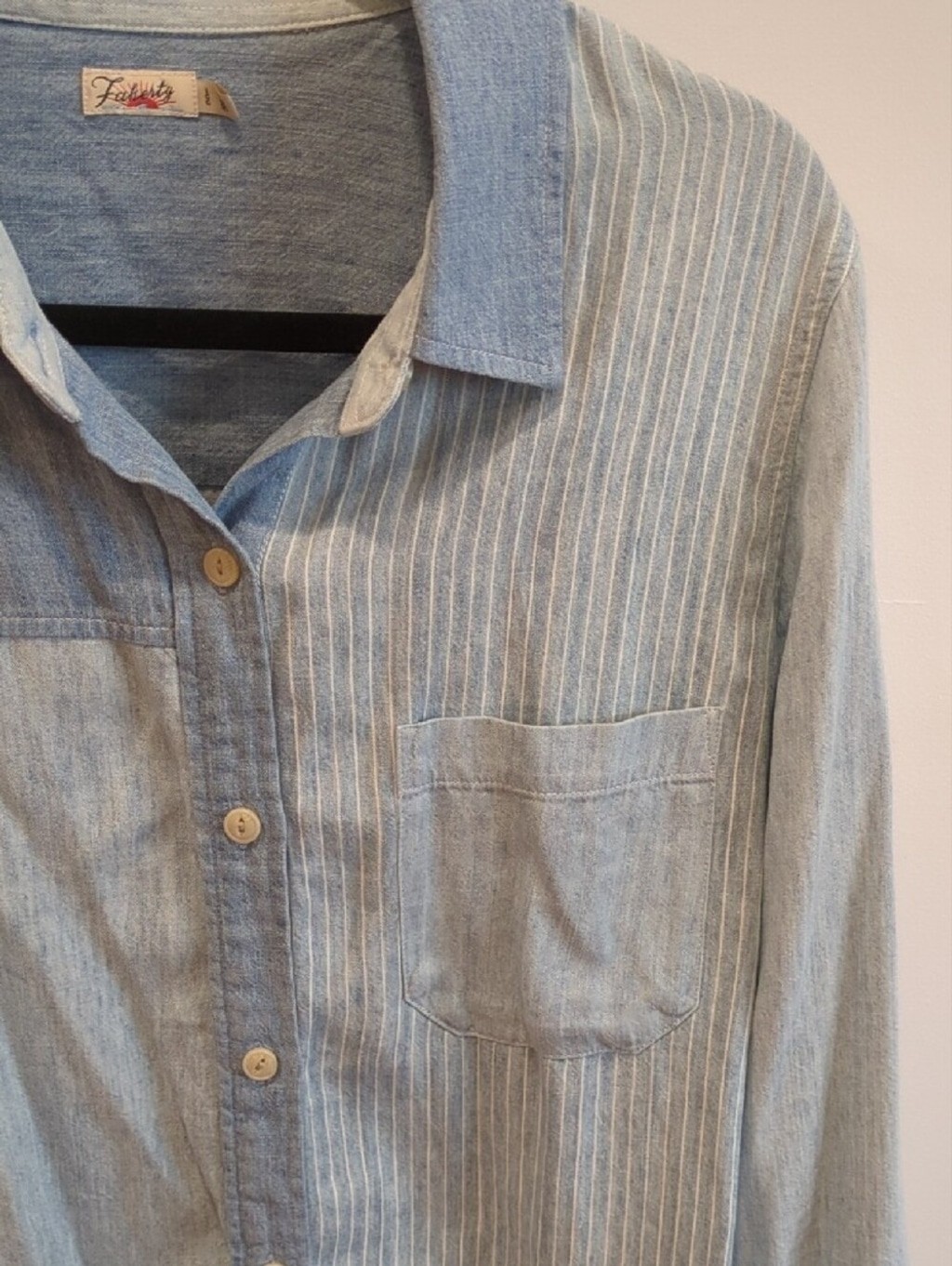 Coastal Minimal Patchwork Boho Faherty Linen Tencel Chambray Button Down Large