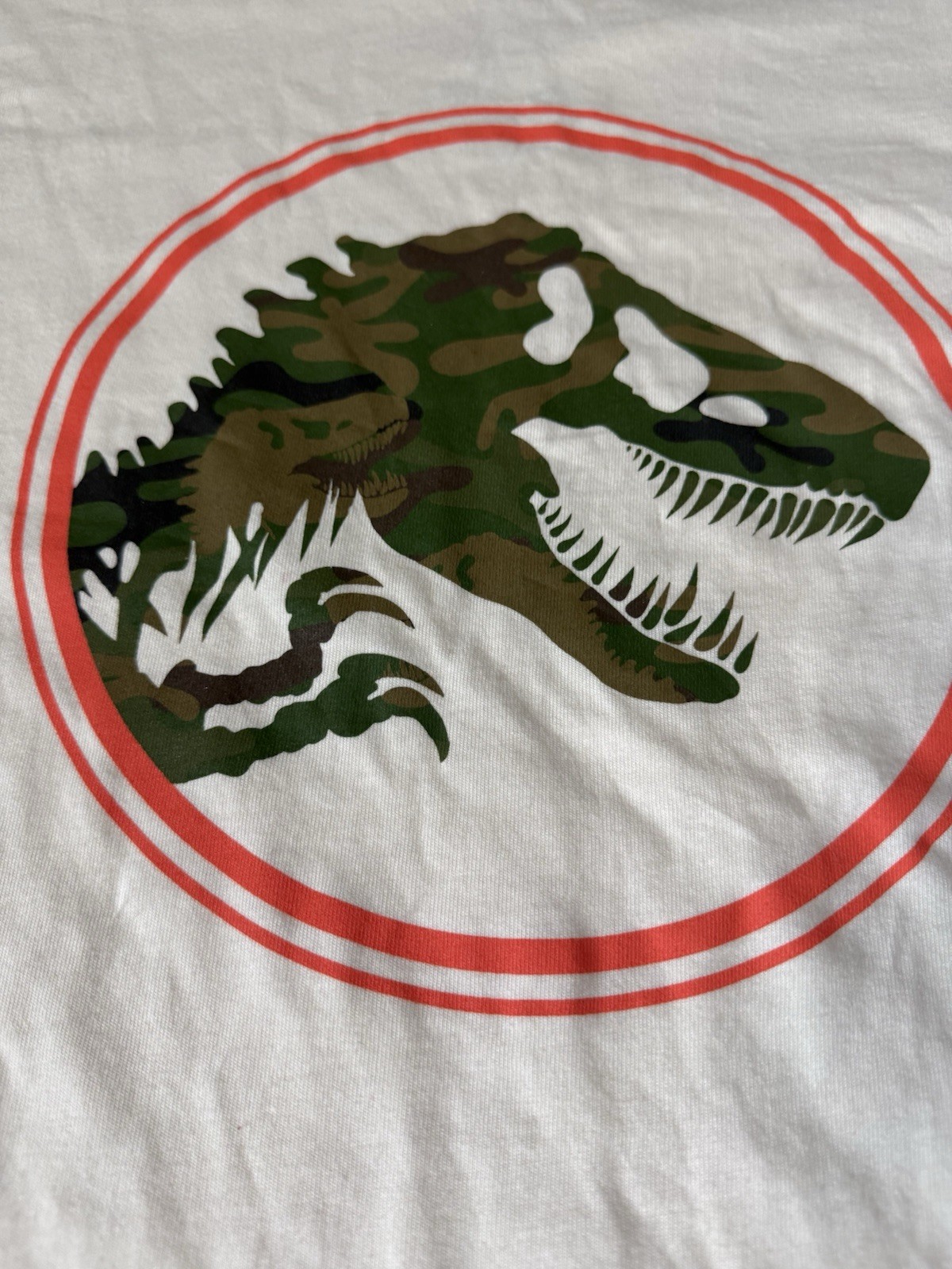 NWT – Universal Studios 2026 Jurassic Park T-Shirt – Adult Small