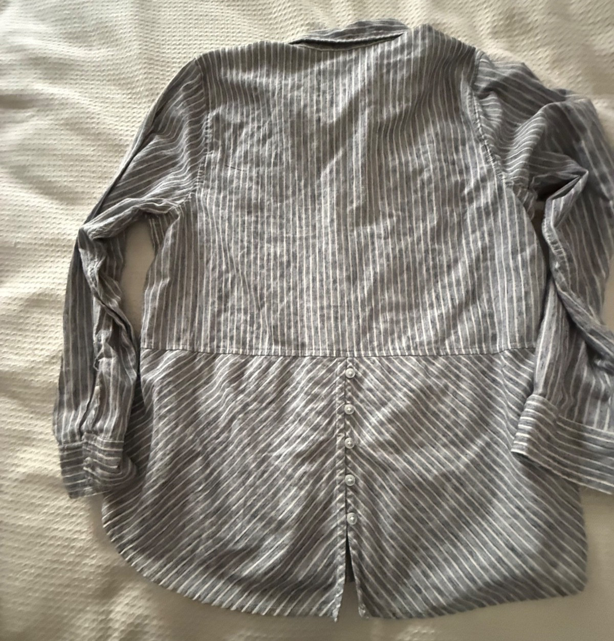Womens XL Lucky Brand blue striped button up front shirt long sleeves minimalist