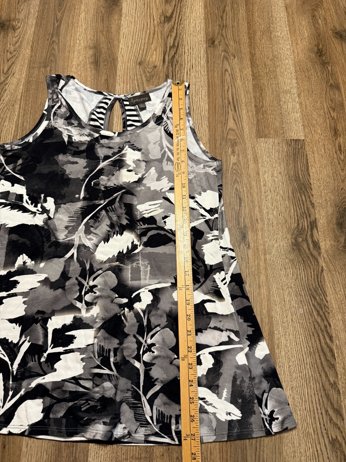 Apropos Tank Top, Women’s Small, Black White, Floral Allover Print, Back Cut-Out