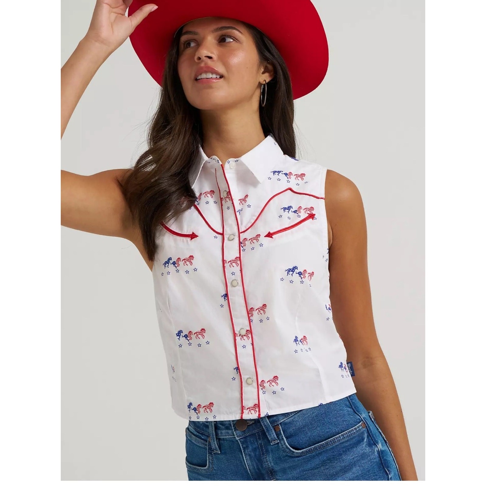 NWT Wrangler WOMEN’S WRANGLER SLEEVELESS AMERICANA WESTERN SNAP SHIRT, Size M