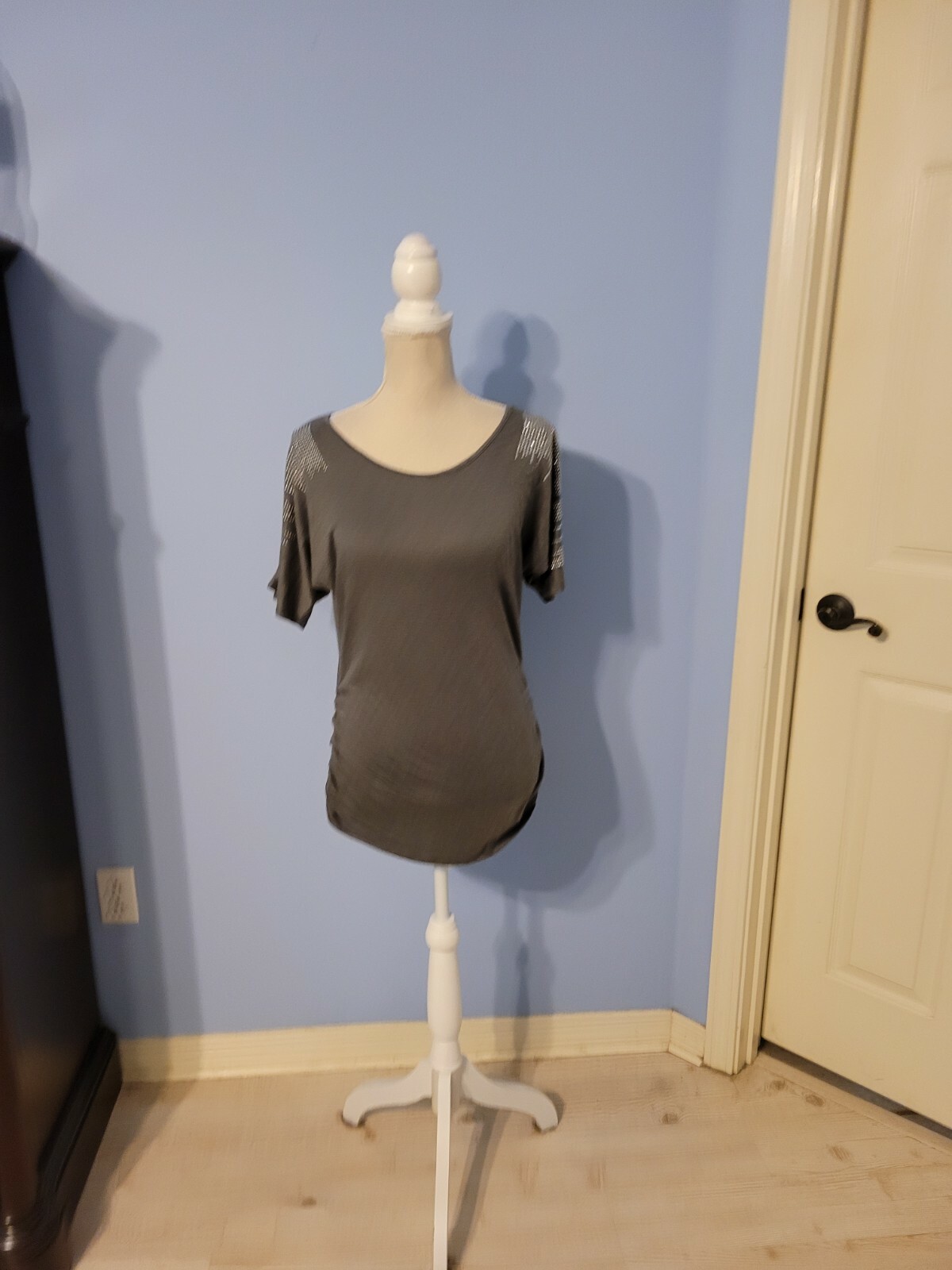 Espresso Size Small Blouse Womens Gray Short Sleeve Round Neck