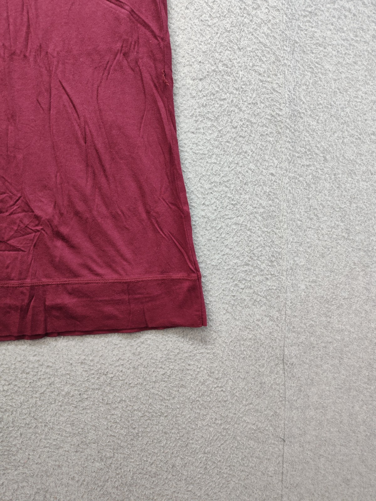 Simply Vera Vera Wang Women Tank Top XS Red Sequin Crew Neck Pullover Comfort